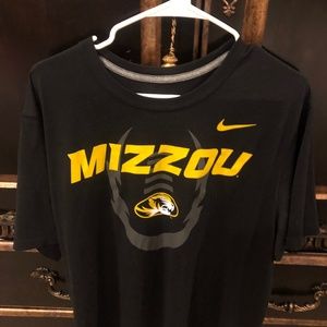 Men’s College Tshirt